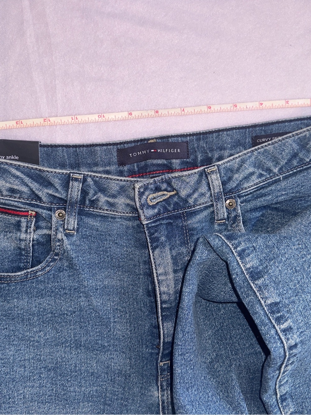 Tommy Hilfiger Women's Curvy Skinny Ankle Jeans in Medium Blue Wash Size 14 - Picture 6 of 9